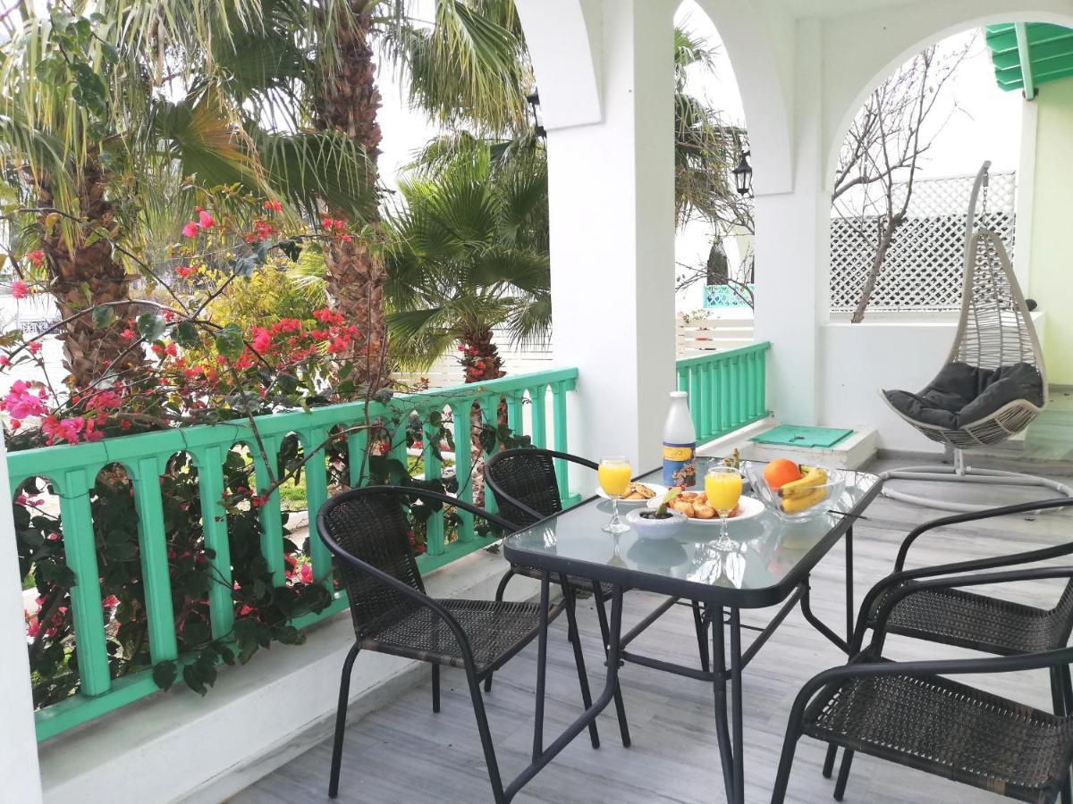 Kamari Beach Houses With Balcony And Garden Εξωτερικό φωτογραφία