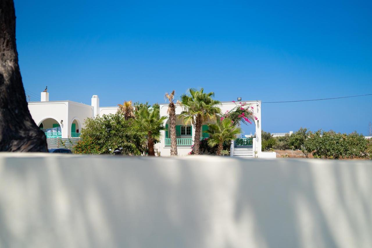 Kamari Beach Houses With Balcony And Garden Εξωτερικό φωτογραφία