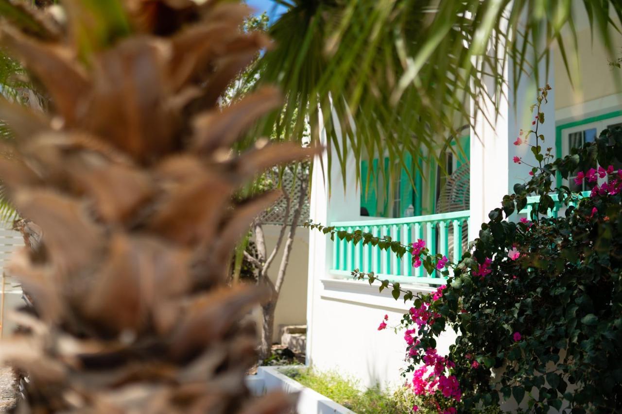 Kamari Beach Houses With Balcony And Garden Εξωτερικό φωτογραφία