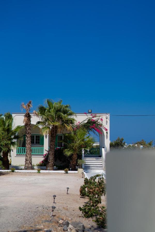Kamari Beach Houses With Balcony And Garden Εξωτερικό φωτογραφία