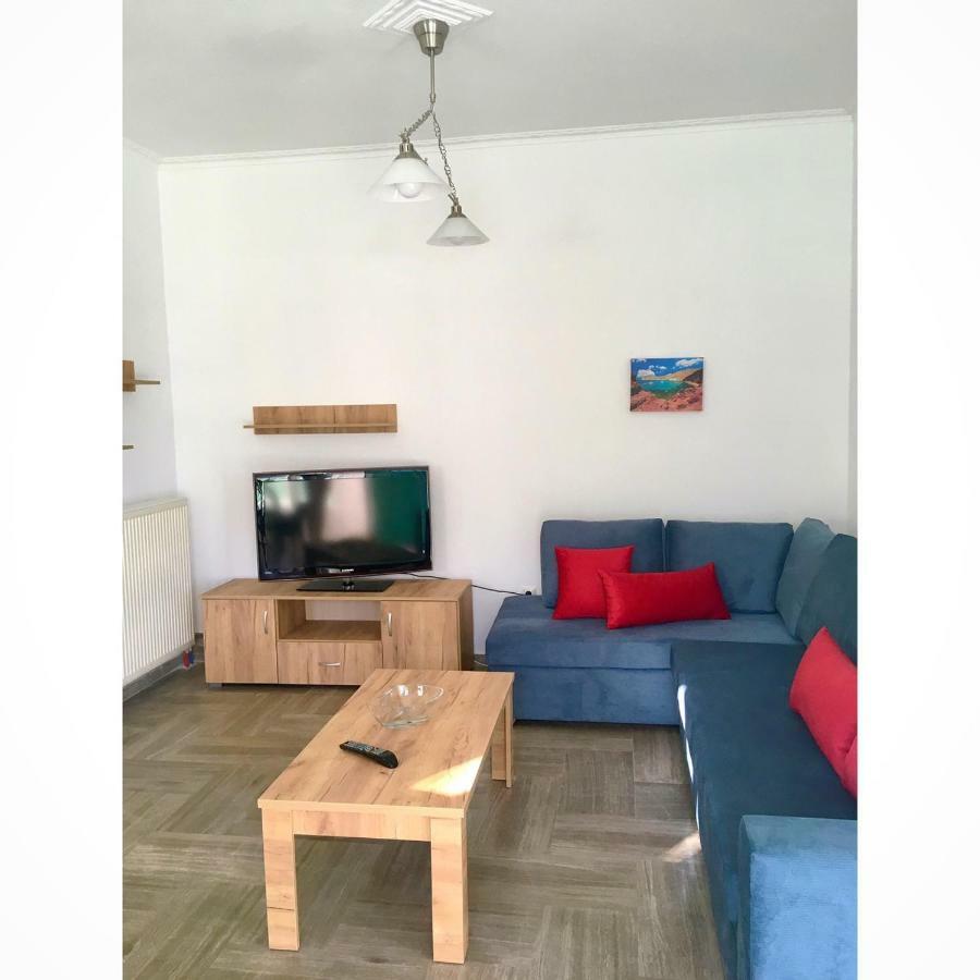 Kamari Beach Houses With Balcony And Garden Εξωτερικό φωτογραφία